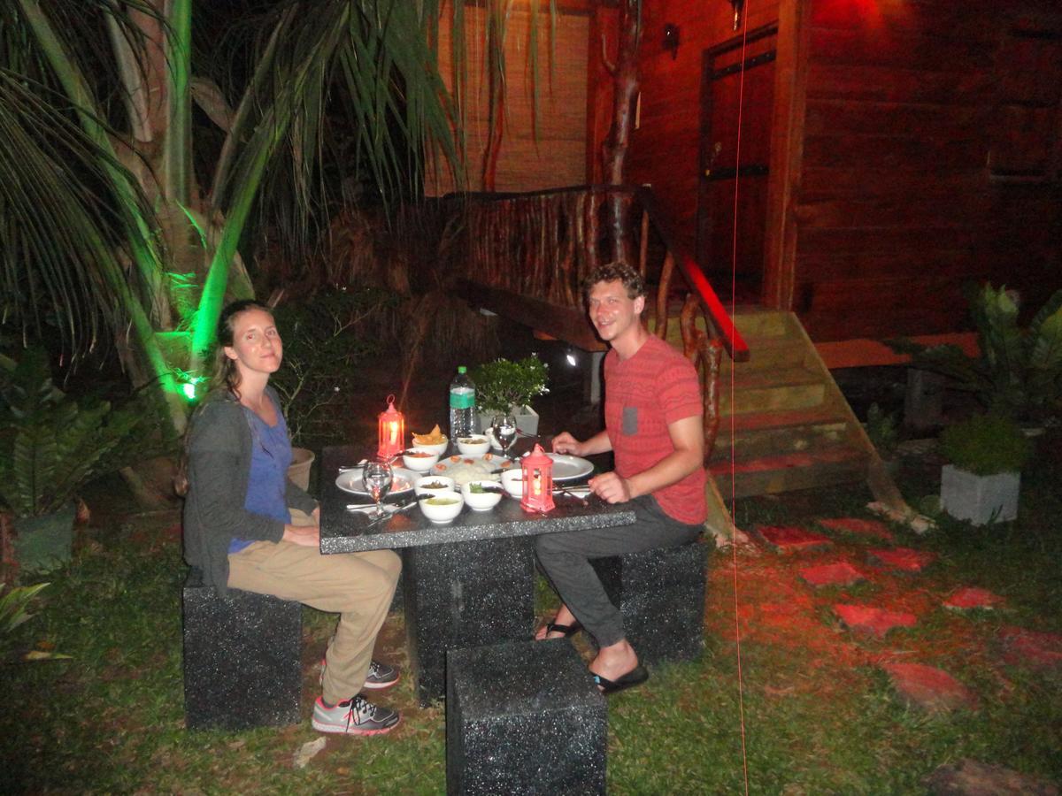 The Green Station Hotel Диквела Екстериор снимка